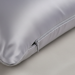 Taie d'oreiller en soie de mûrier 19 momme Gris Clair - Vignette | Maison Cotolune