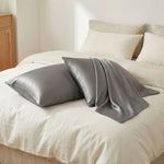 Taie d'oreiller en soie du mûrier 22 momme Gris - Vignette | Maison Cotolune