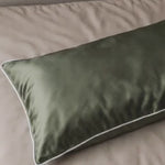 Taie d'Oreiller en Soie de Mûrier 19 Momme Vert Eucalyptus - Anti-Acné et Cheveux Bouclés - Vignette | Maison Cotolune